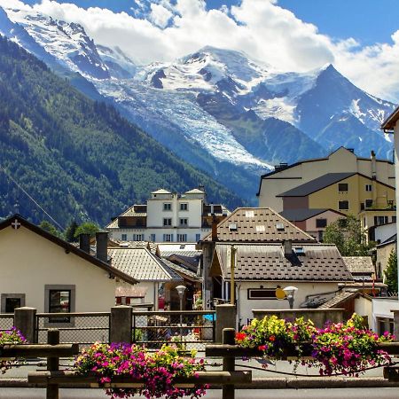 Apartment Le Majestic By Interhome Chamonix Bagian luar foto